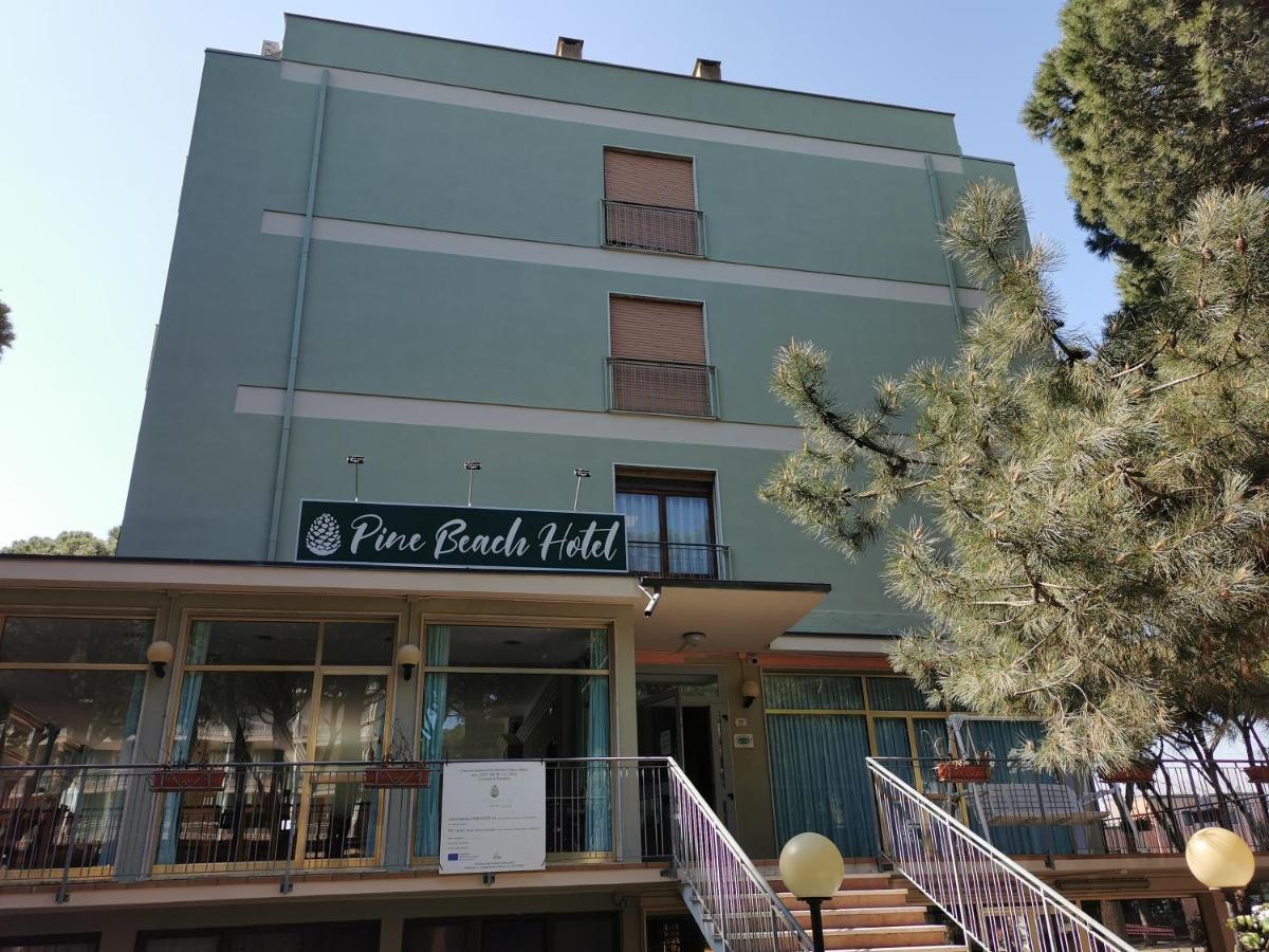 Hotel Pine Beach Rosolina Mare Exterior foto